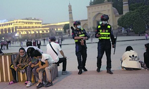 Китай попал под двойной санкционный удар