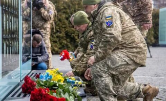 Появилось видео обстрела военного аэродрома в Мелитополе (видео)