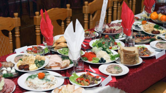 Сколько стоит провести той в Казахстане