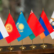 Затянет ли российская экономика Казахстан в «черную дыру»?