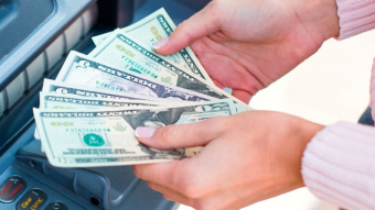 Киргизия: куда подевались доллары? 