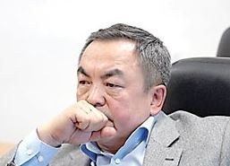 С Болтурука сошла позолота