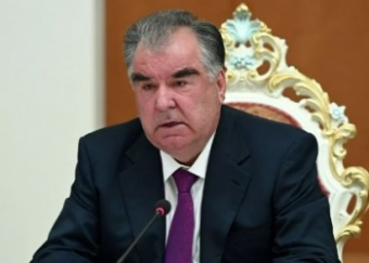 Чего добивается Эмомали Рахмон?