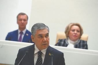 Ашхабад сближается с Москвой. Визитом старого Аркадага