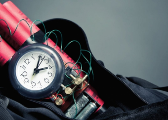 Кто и как пытаются раскачать лодку стабильности КР?