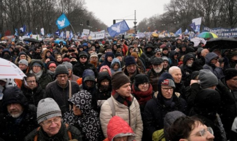 Движение против поставок вооружения Украине становится на Западе массовыми