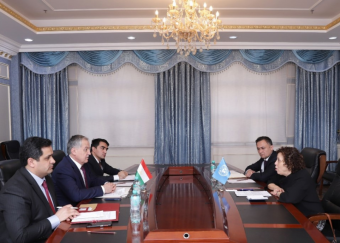 Накачивая Таджикистан деньгами, Запад расшатывает государство