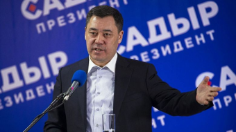 КАДРОВЫЕ ПЕРЕСТАНОВКИ В КИРГИЗИИ: САДЫР ЖАПАРОВ «ВСТРЯХНУЛ» КАБМИН