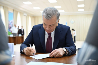 ЗА ЧТО ШАВКАТ МИРЗИЁЕВ УВОЛИЛ 12 ХОКИМОВ