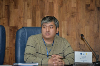 АШИМБАЕВ: КТО И ДЛЯ ЧЕГО ПРЕДЪЯВЛЯЕТ ПСЕВДОИСТОРИЧЕСКИЕ СЧЕТА ОТ ИМЕНИ КАЗАХСТАНА?