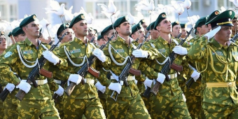 КАДРОВЫЕ ПЕРЕСТАНОВКИ В ТАДЖИКИСТАНЕ: РАХМОН УКРЕПЛЯЕТ ГРАНИЦЫ И МЕНЯЕТ ПОГРАНИЧНИКОВ