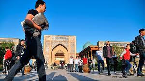 Кто «крышует» русофобию в Узбекистане