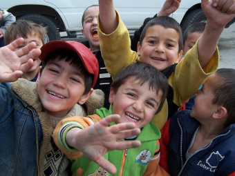 «Насилию ребенок может подвергаться где угодно». Какие права детей нарушаются в Таджикистане? 