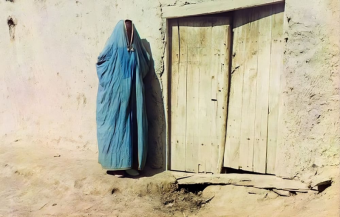 В светском Киргизстане разгорелись страсти по парандже