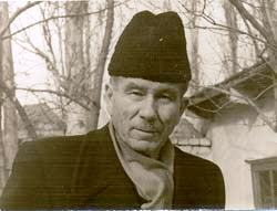 Он мог ночью прыгнуть в машину и ехать за новым словом — беседа о жизни Юдахина