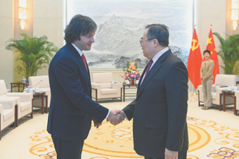 Грузия пытается найти в Пекине нового Большого брата