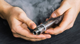В Кыргызстане предложили запретить электронные сигареты. А как в Таджикистане? 