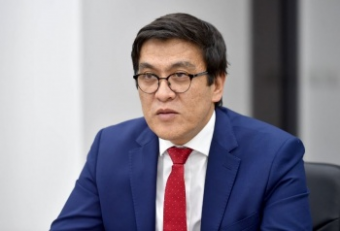 Эдиль Байсалов: Священная роль женщины у нашего народа неприкосновенна