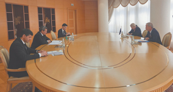 Демократический колониализм в обмен на газ. Права человека в Туркменистане уходят на второй план