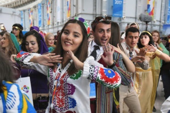 Имамы и папы: как в Центральной Азии борются с радикальным исламом