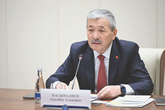 Жапаров уволил Жапарова. Приколы города 312