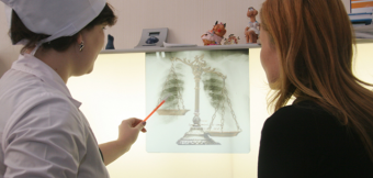 Кто будет лечить людей, когда врачи судятся с финансистами?