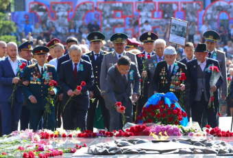 Юбилей Победы в Казахстане: циничные выходки манкуртов на фоне праздника