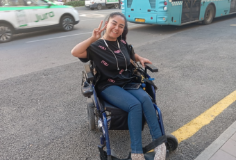 «Я устала молчать». Девушка с ДЦП из Варзоба — о барьерах, невежестве и равнодушии, с которыми живет каждый день 