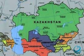 Самарканд в цвете: как один художник создаёт новый визуальный язык Узбекистана