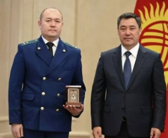 Казахстанцы пристально следят за реформами в Кыргызстане