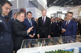 Глава «Росатома» представил передовые решения на выставке «Иннопром. Центральная Азия»